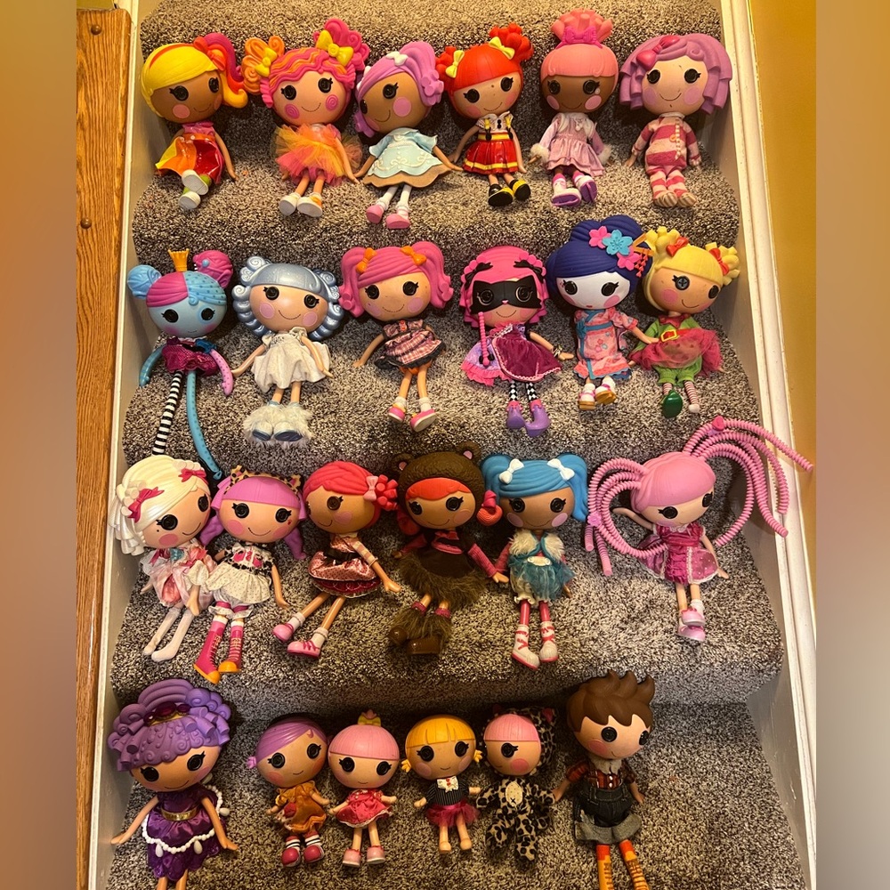 24 RARE lalaloopsy dolls